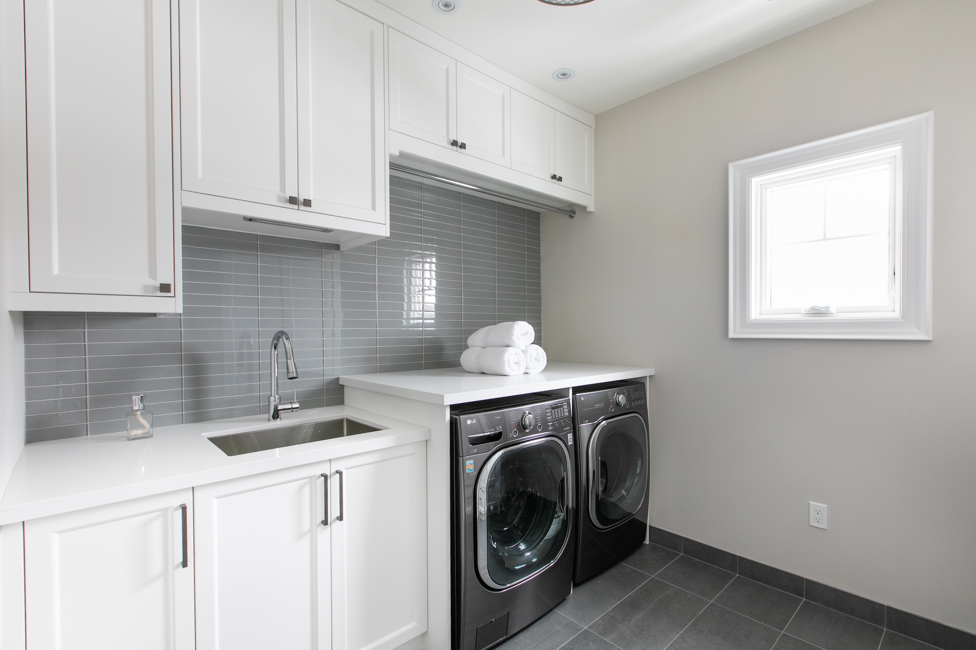 Ideas For Laundry Room Storage Cabinets — image 2